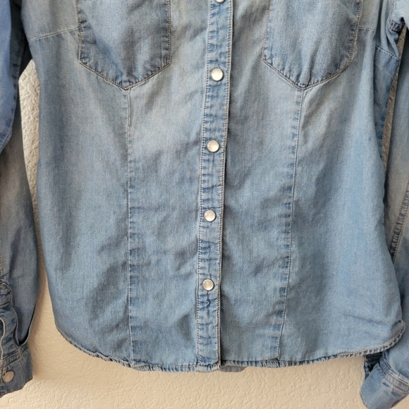 Love Fire Button Up Chambray Shirt S - Picture 4 of 7